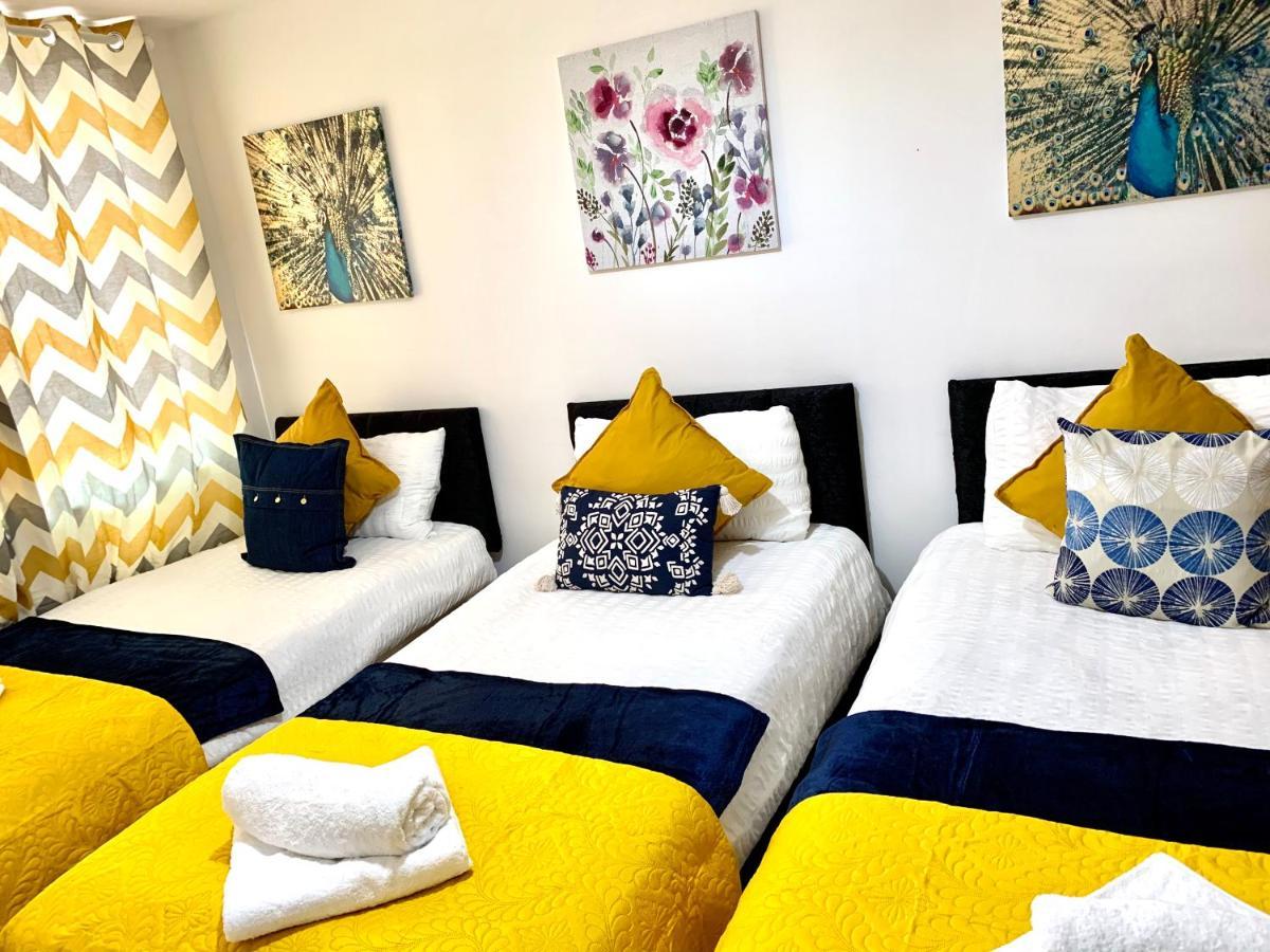 Central London 2 Bedrooms, Seperate Recption, Full Kitchen, Free Parking エクステリア 写真